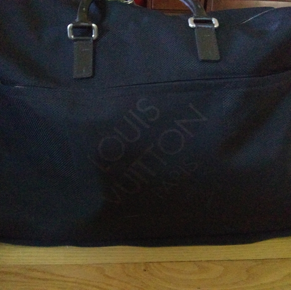 Men's Louis Vuitton overnight bag and garment bag - Picture 2 of 14